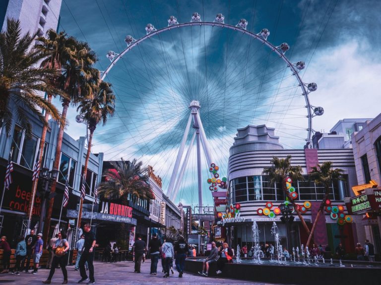 exploring las vegas, high roller